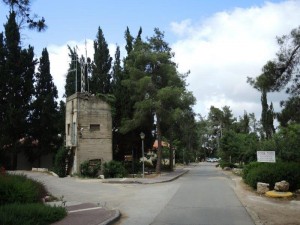 מגדל השמירה של קיבוץ מעלה החמישה בימיו הראשונים
